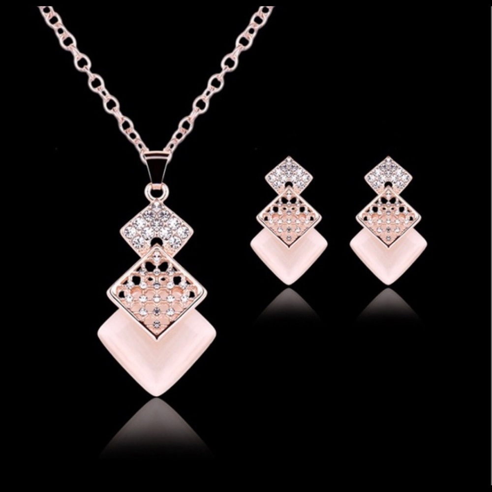 Rhinestone necklace  and earrings set